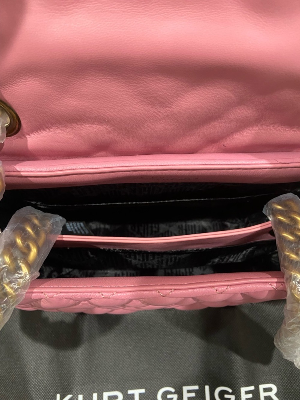 New Kurt Geiger Pink Quilted Brixton Shoulder Bag with Gold Lock and Chain - Picture 8 of 9